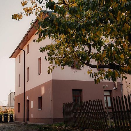 Apartmany Centrum Novy Bor Exterior photo